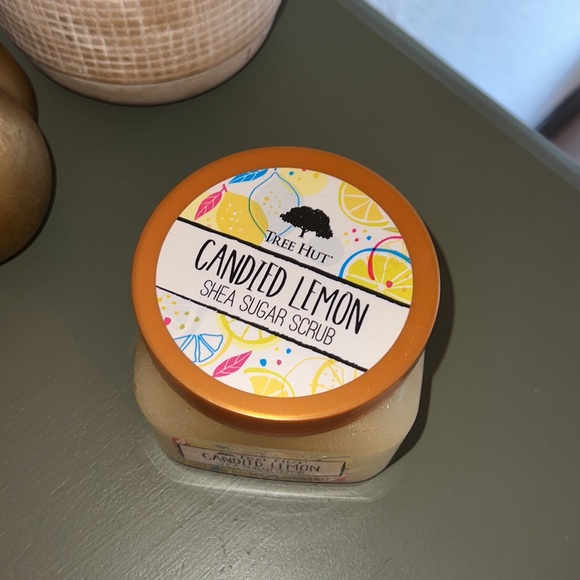 🍋 candid lemon shea sugar scrub - Picture 2 of 3